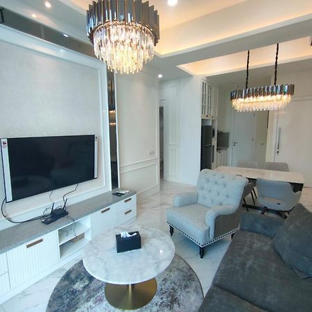 Super Penthouse Stmoritz Apartment, Lippomall Puri Indah Jakarta Eksteriør billede