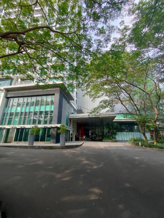 Super Penthouse Stmoritz Apartment, Lippomall Puri Indah Jakarta Eksteriør billede