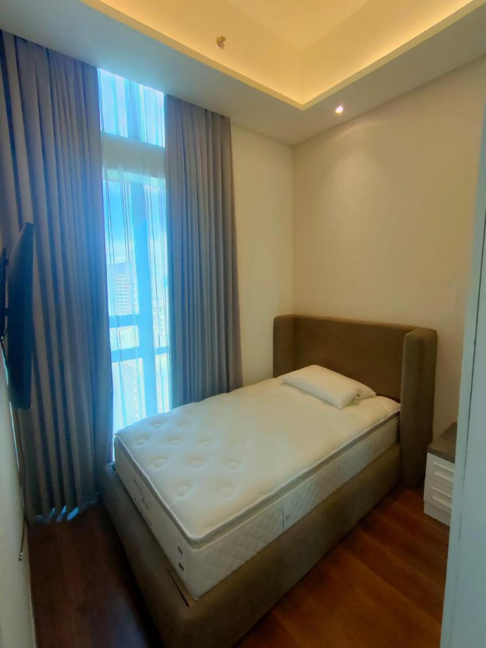 Super Penthouse Stmoritz Apartment, Lippomall Puri Indah Jakarta Eksteriør billede